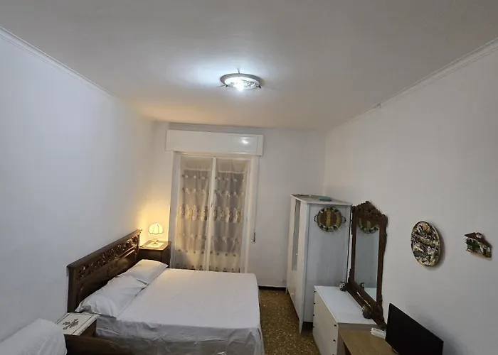 Sr Casa Solari * Genua