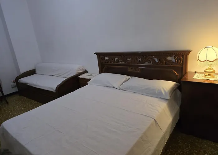 בית אירוח Sr Casa Solari *